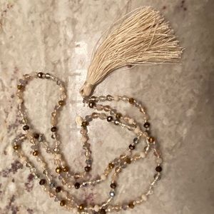 Express tassels necklace cream/gold